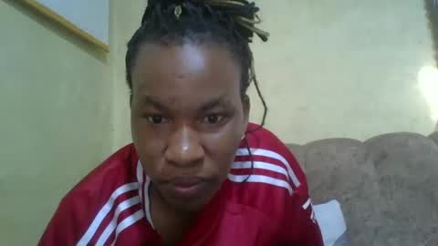 sweetdiva2012 online show from December 13, 2024, 4:33 am