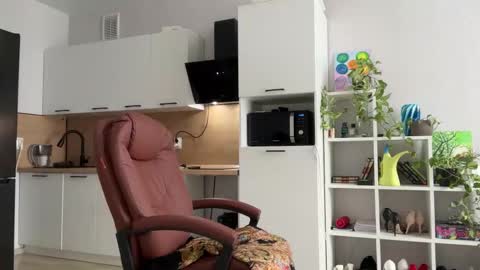 Snapshot of sweetdreamvic chatting on January 17, 2026, 11:37 am Vicktorious online show from January 17, 2026, 11:37 am