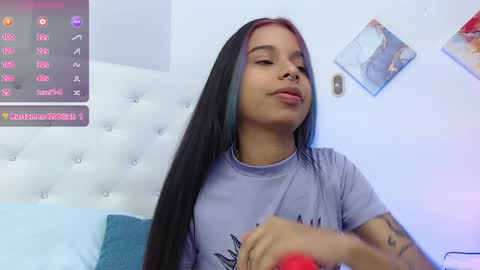 Gabriela online show from December 15, 2024, 2:37 pm