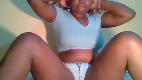 Snapshot of sweetebonygal chatting on July 28, 2026, 3:13 am Grace online show from July 28, 2026, 3:13 am