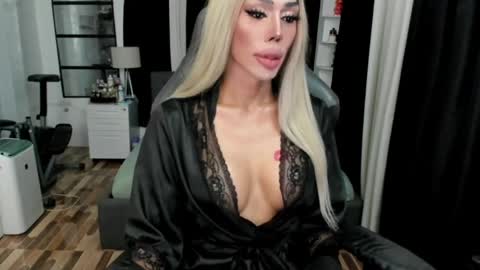 Snapshot of sweetestcandice08 chatting on May 5, 2026, 5:54 pm CANDACE online show from May 5, 2026, 5:54 pm