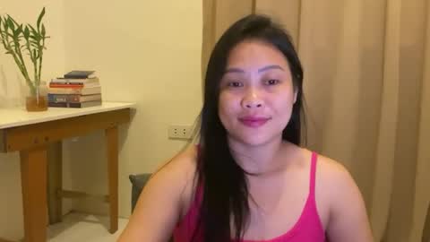 Snapshot of sweetestsmile_ chatting on May 16, 2026, 3:33 pm Khaye online show from May 16, 2026, 3:33 pm