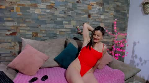 Snapshot of sweetfantasyy69 chatting on February 3, 2025, 9:07 pm sweef online show from February 3, 2025, 9:07 pm