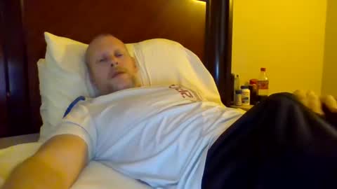 Snapshot of sweetg233 chatting on December 1, 2024, 6:08 pm sweetg233 online show from December 1, 2024, 6:08 pm