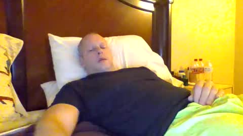 Snapshot of sweetg233 chatting on November 16, 2025, 5:18 pm sweetg233 online show from November 16, 2025, 5:18 pm