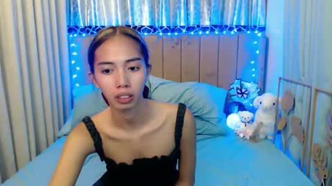 sweetgirl_daphne online show from June 8, 2026, 8:37 am