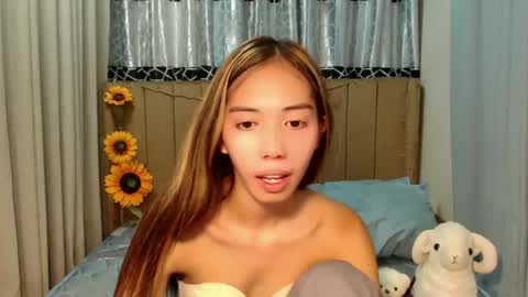 sweetgirl_daphne online show from July 7, 2026, 7:23 am