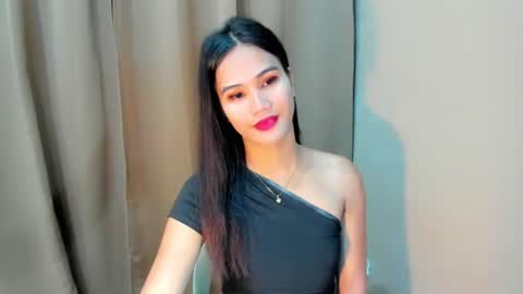 Snapshot of sweetgirl_latina143 chatting on September 11, 2025, 5:29 am sweetgirl_latina143 online show from September 11, 2025, 5:29 am