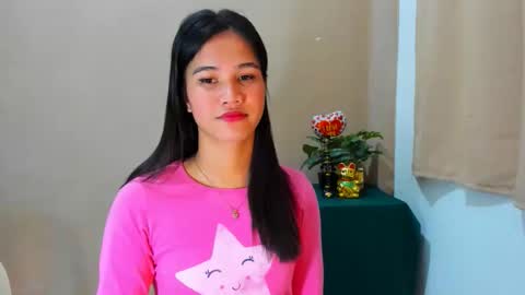 Snapshot of sweetgirl_latina143 chatting on October 3, 2025, 6:38 pm sweetgirl_latina143 online show from October 3, 2025, 6:38 pm