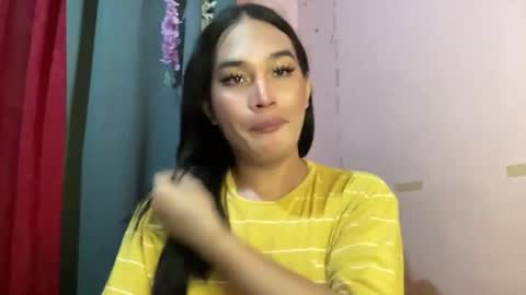 sweetgirl_rhainexxx online show from March 27, 2026, 4:40 pm