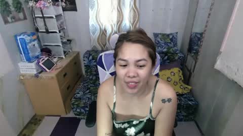 Snapshot of sweetgrace25 chatting on July 22, 2026, 11:51 pm IM YOUR GRACE online show from July 22, 2026, 11:51 pm