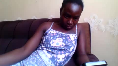 Snapshot of sweetgurl05 chatting on July 16, 2026, 9:48 am sweetgurl05 online show from July 16, 2026, 9:48 am
