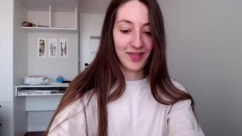 Emma  online show from May 1, 2026, 11:48 am