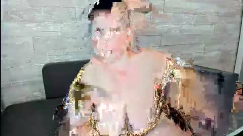 sweetheartmia online show from July 6, 2026, 7:27 am