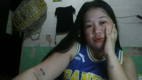 sweethot_asian online show from November 19, 2025, 6:02 am
