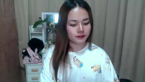 sweethotlove_xoxo online show from September 28, 2025, 10:15 pm