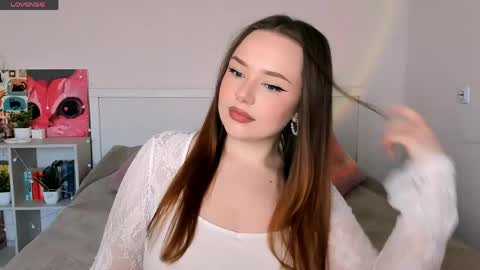Snapshot of sweetie_candy_ chatting on May 17, 2026, 2:13 pm Hannah online show from May 17, 2026, 2:13 pm