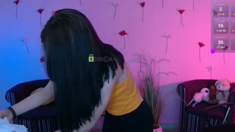 Snapshot of sweetie_chloe_ chatting on April 25, 2026, 1:41 pm Chloe online show from April 25, 2026, 1:41 pm
