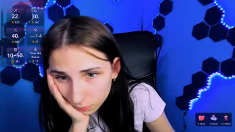 Snapshot of sweetie_chloe_ chatting on May 11, 2026, 4:04 pm Chloe online show from May 11, 2026, 4:04 pm