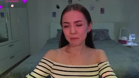 sweetieee_kira online show from June 18, 2026, 9:09 am