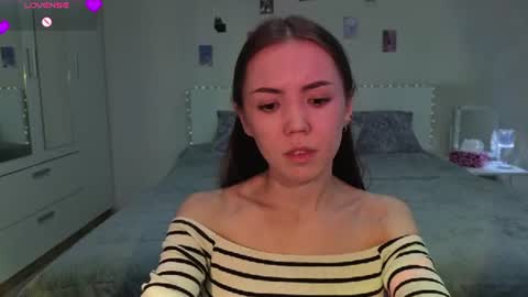 sweetieee_kira online show from June 18, 2026, 9:14 am