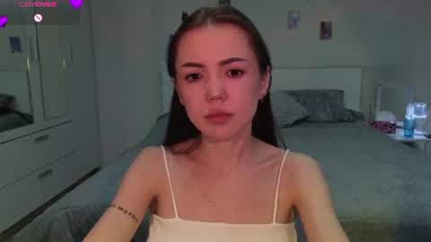 sweetieee_kira online show from July 7, 2026, 4:48 am