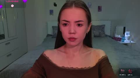 sweetieee_kira online show from July 21, 2026, 3:20 am