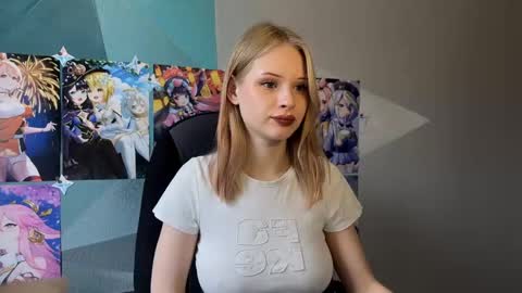 sweetie Lisa3 online show from November 8, 2025, 9:20 am