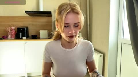 Snapshot of sweetielis chatting on May 12, 2026, 5:26 am sweetie Lisa3 online show from May 12, 2026, 5:26 am