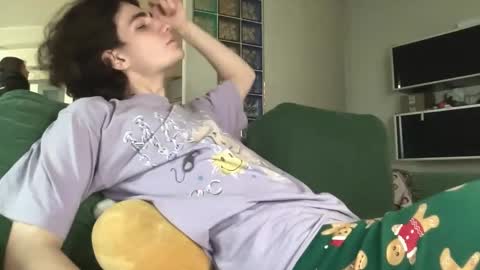 Snapshot of sweetieskitties chatting on December 2, 2025, 9:03 am SweetiesKitties online show from December 2, 2025, 9:03 am