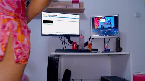 jessica online show from December 19, 2024, 2:23 am