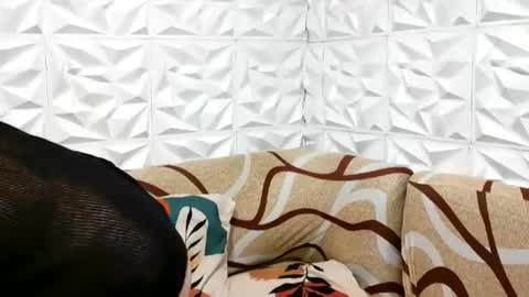 sweetjessabee online show from June 19, 2026, 5:56 am