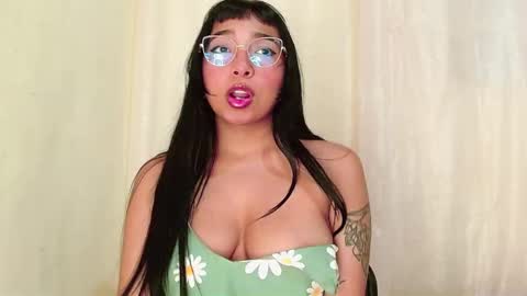 Snapshot of sweetkairi chatting on November 19, 2025, 2:55 am mishel online show from November 19, 2025, 2:55 am