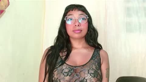 Snapshot of sweetkairi chatting on March 4, 2026, 5:02 am mishel online show from March 4, 2026, 5:02 am