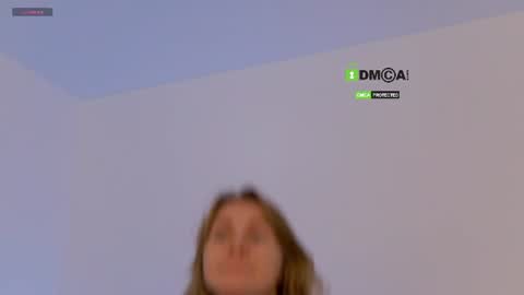 SweetKira1 online show from July 23, 2026, 4:27 pm