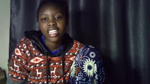 sweetkirrie online show from July 6, 2026, 1:57 am