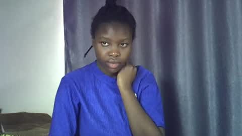 sweetkirrie online show from July 6, 2026, 2:14 pm