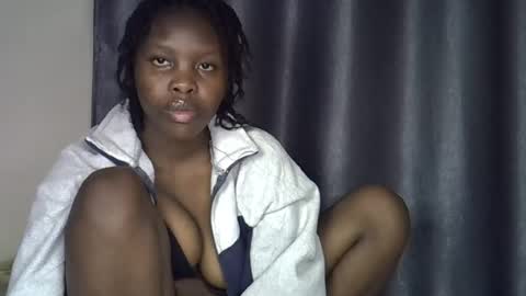 sweetkirrie online show from July 11, 2026, 8:55 pm