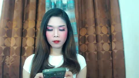 sweetkylecum online show from February 9, 2025, 12:30 pm