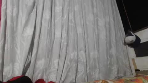 Snapshot of sweetlatinakim chatting on March 1, 2025, 10:55 am Camilo online show from March 1, 2025, 10:55 am