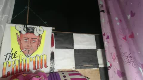 Snapshot of sweetlatinakim chatting on September 26, 2025, 9:35 am Camilo online show from September 26, 2025, 9:35 am