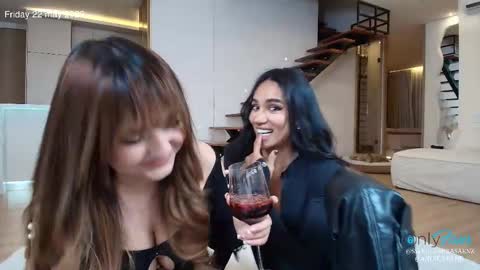 Snapshot of sweetlaurasaenz chatting on May 23, 2026, 4:07 am Laura Saenz Geminis online show from May 23, 2026, 4:07 am
