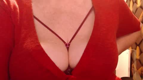 Snapshot of sweetli_angel chatting on October 12, 2025, 1:26 am sweetli_angel online show from October 12, 2025, 1:26 am