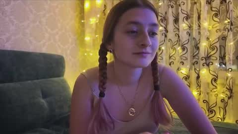 sweetliaison online show from February 15, 2026, 8:16 pm