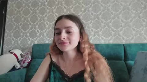 sweetliaison online show from July 19, 2026, 6:50 am