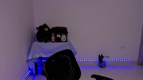 Lian online show from December 9, 2024, 2:45 am