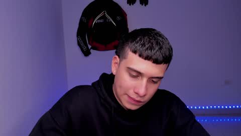 Lian online show from January 4, 2025, 11:17 pm