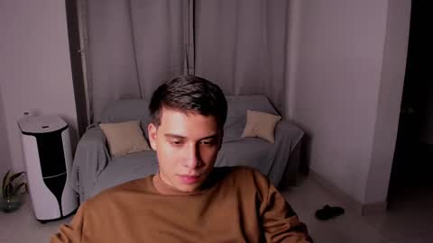 Lian online show from February 19, 2025, 9:17 am