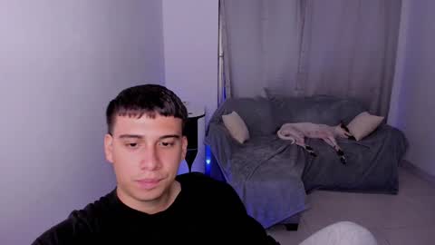 Lian online show from March 7, 2025, 5:51 am