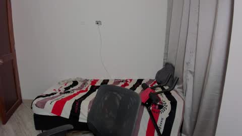 Lian online show from October 3, 2025, 2:41 am